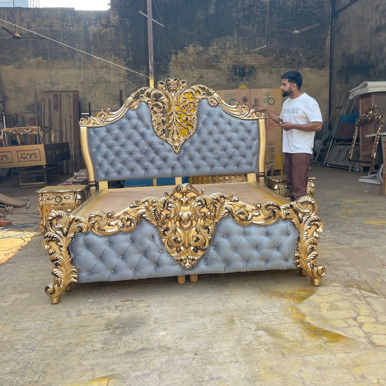 teak-wood-carving-bed