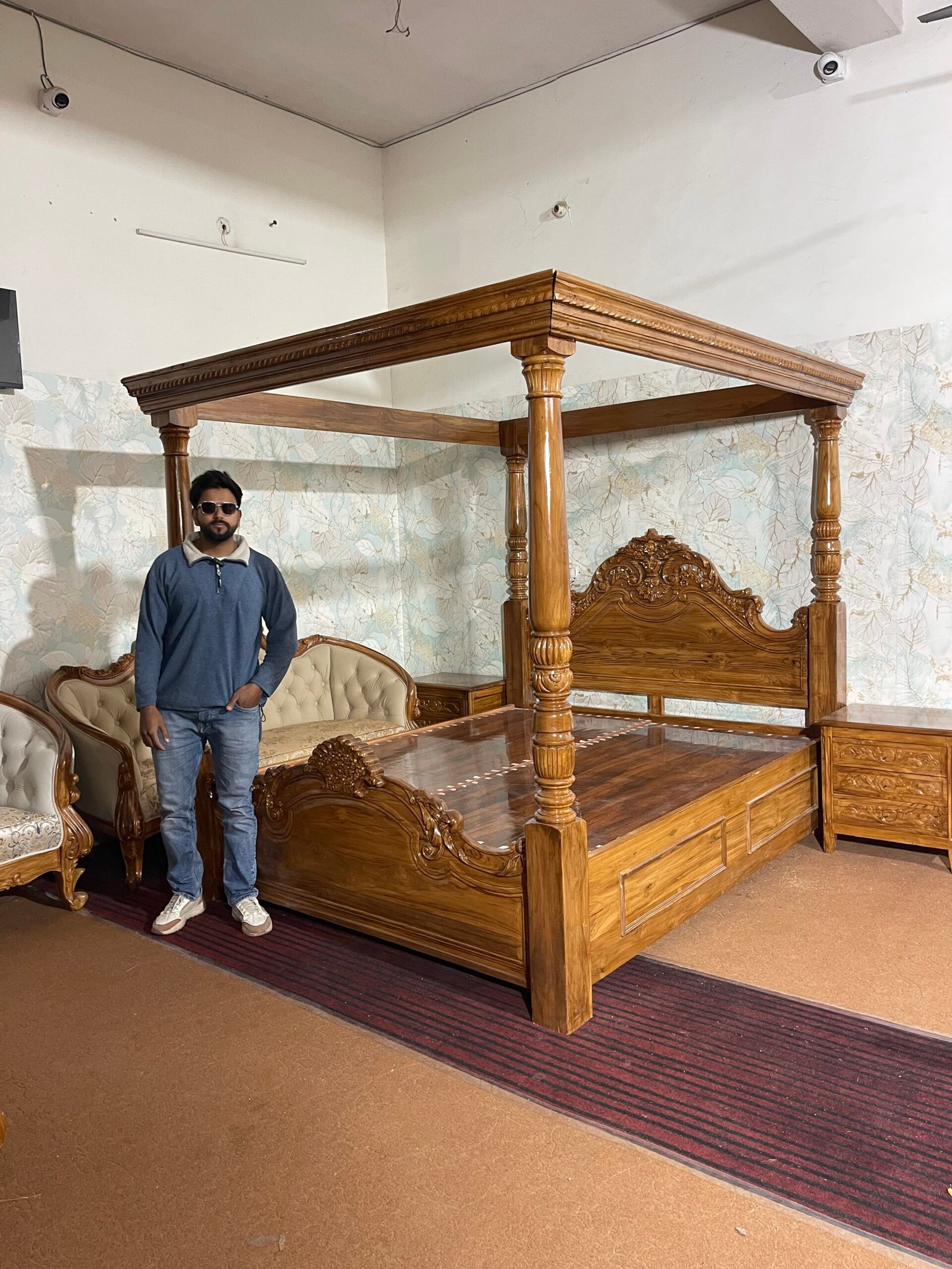 Solid Teak Wood Carved Poster Bed - Image 7